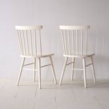 Scandinavian vintage white chairs