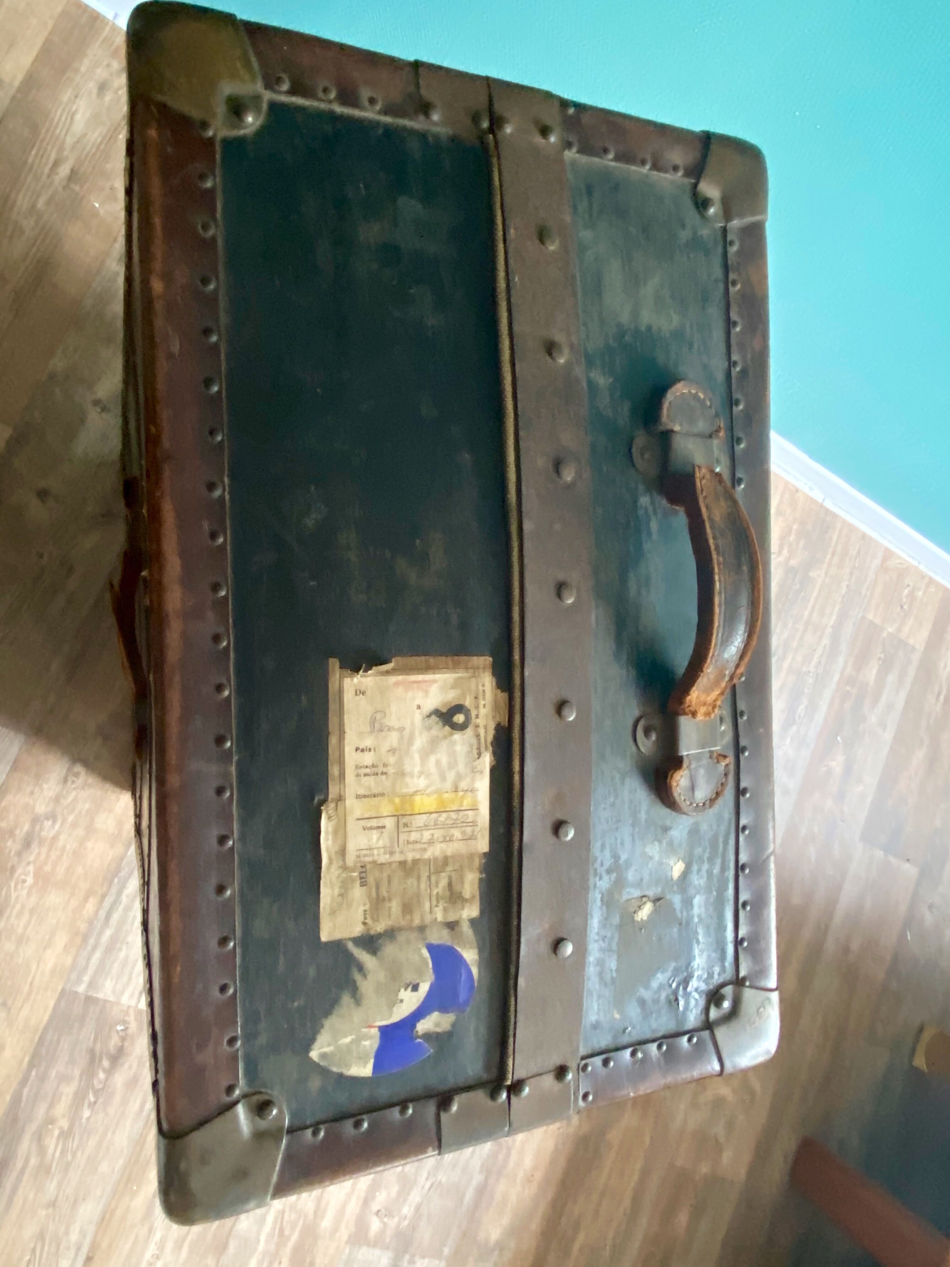 Former travel trunk