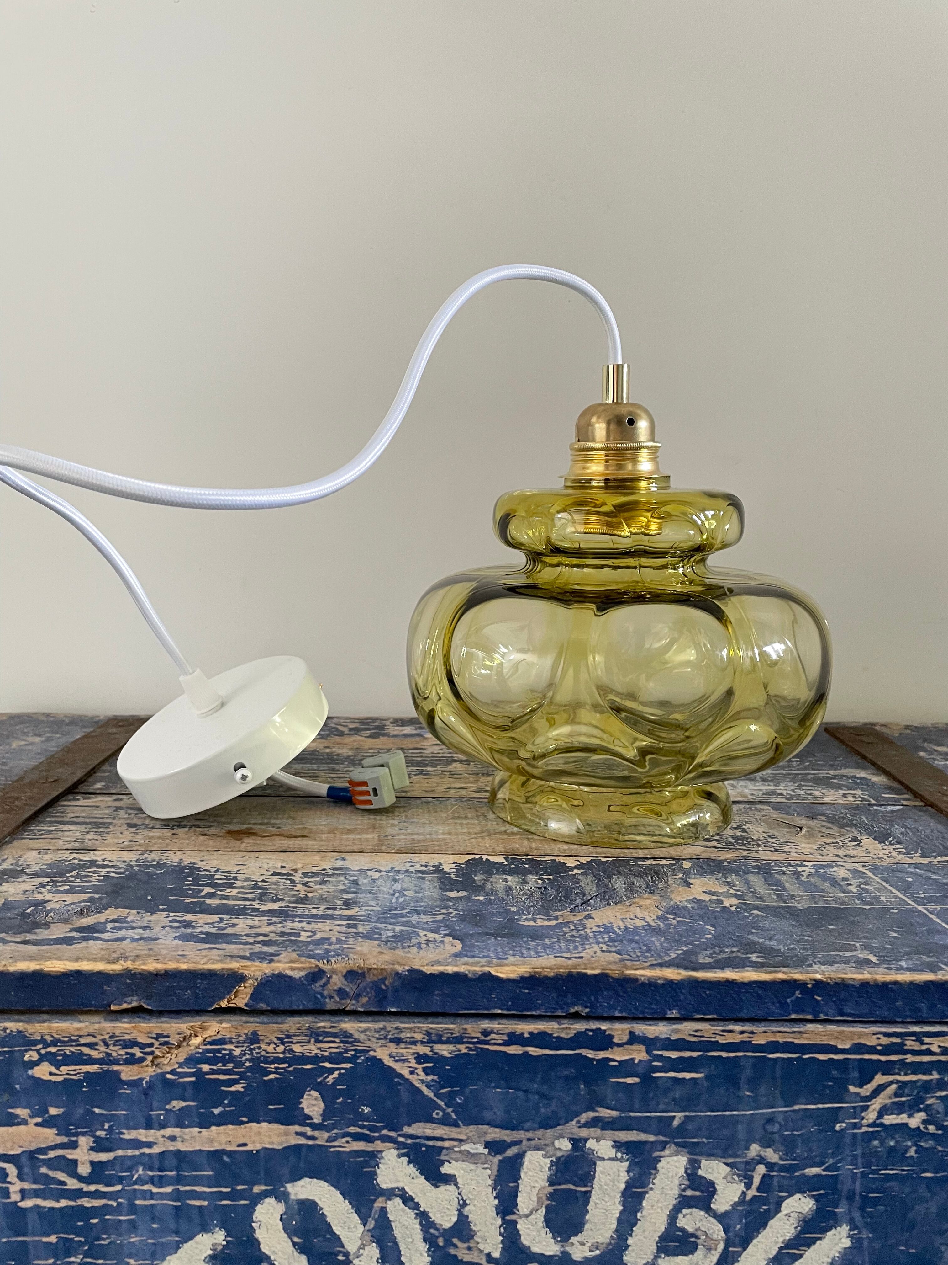 Bubble glass suspension