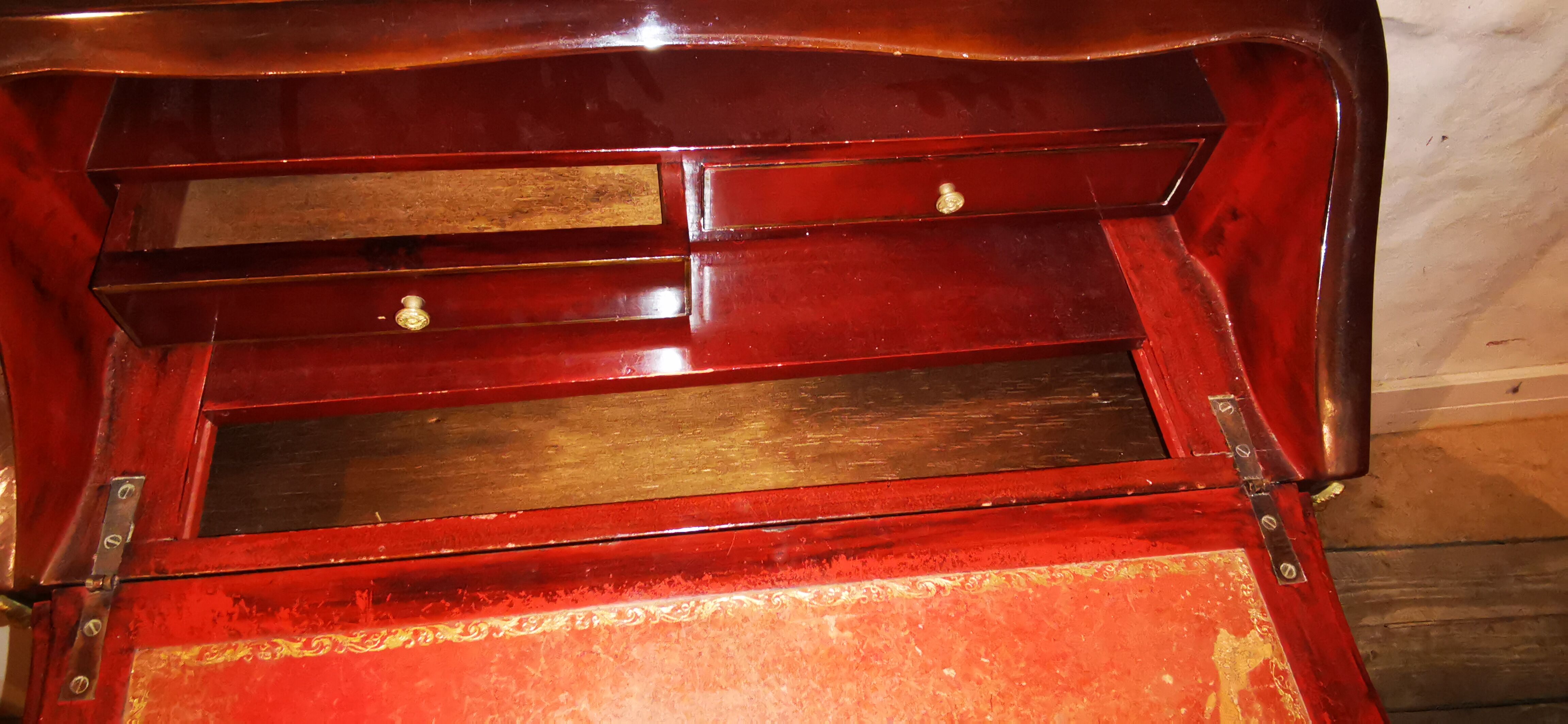 Small secret office in China's lask