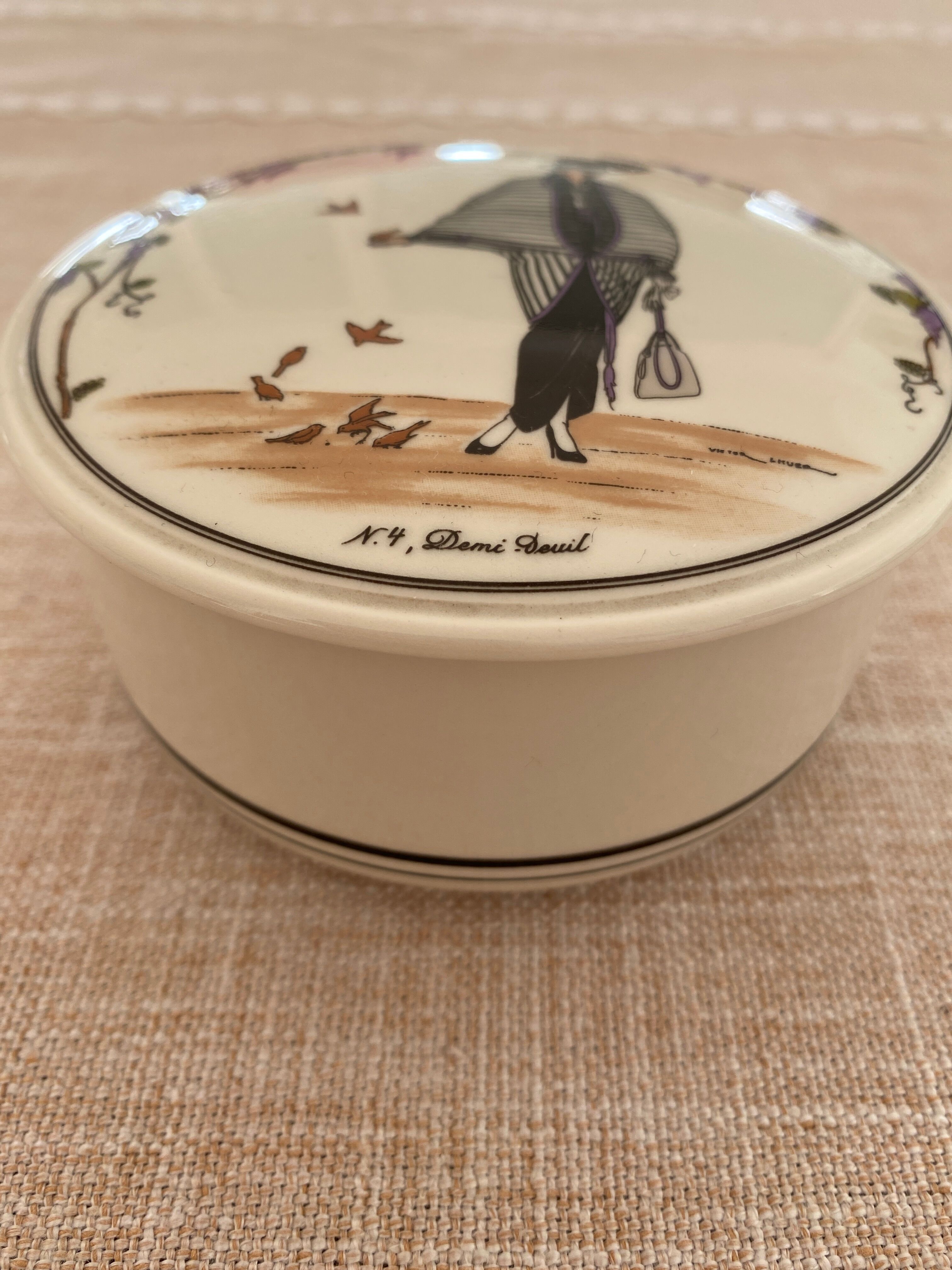 Bonbonnière Villeroy and Boch Design 1900