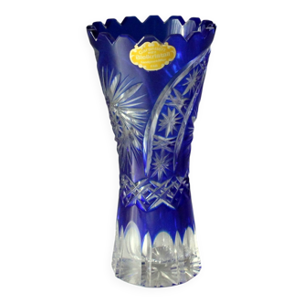 Vase bleu cobalt en verre de cristal au plomb de Bohême avec gravure, marqué, vintage des années 50