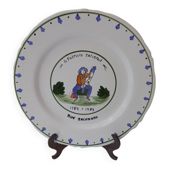 Revolution earthenware plate and certificate N°309/1000