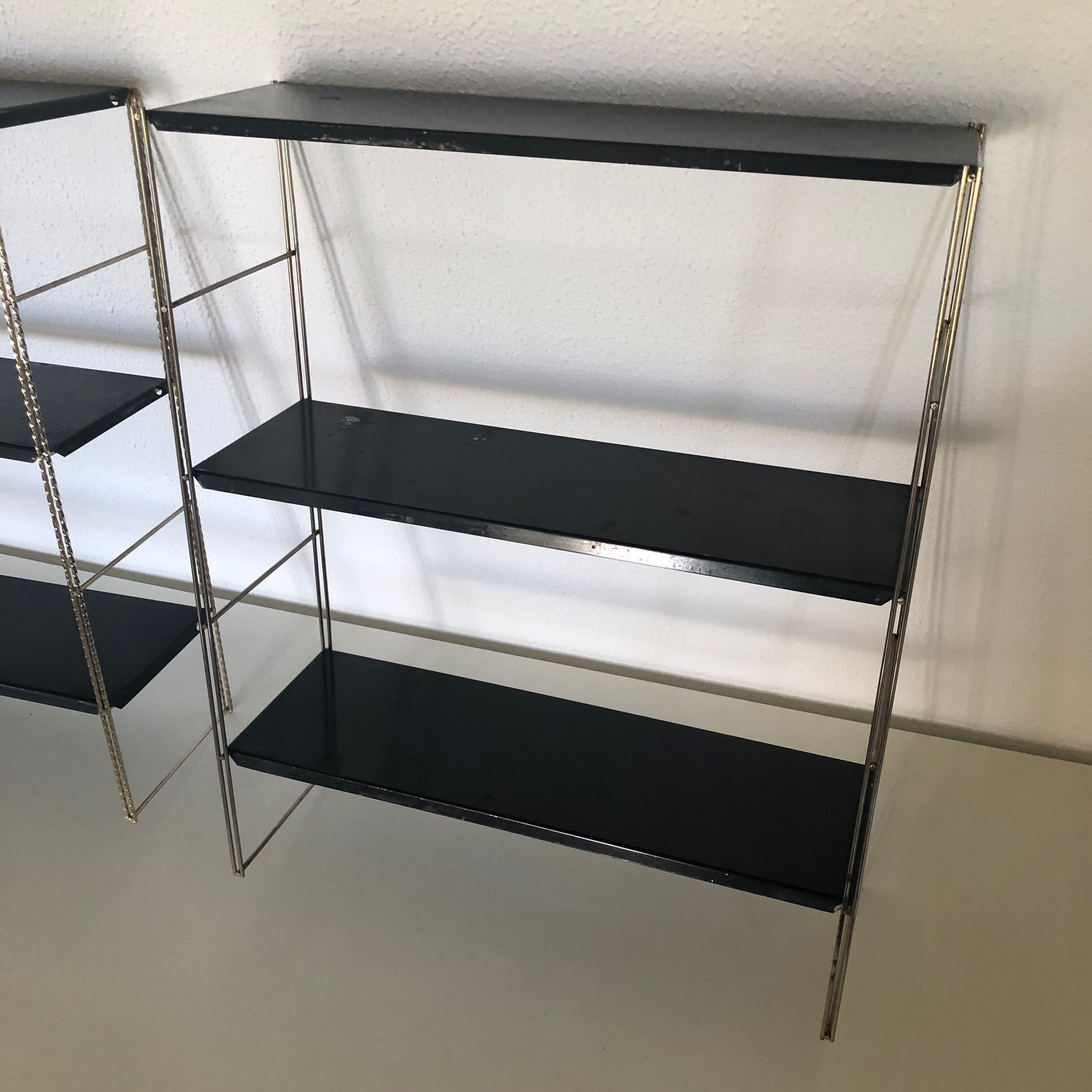 Pair of black string shelves, 1960 - 58x49cm