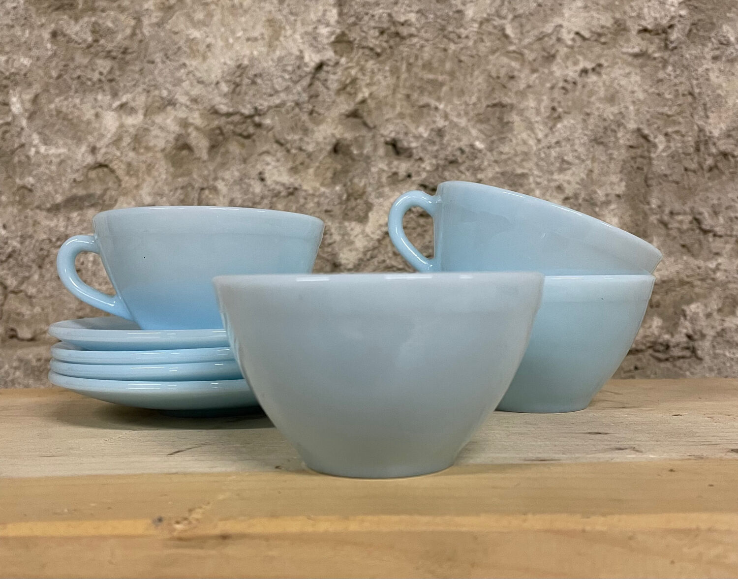 Set of 4 Duralex cups and 4 saucers – pastel blue opal glass (year