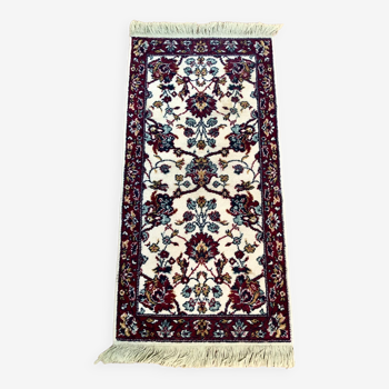 Small vintage oriental carpet - 133 x 60 cm