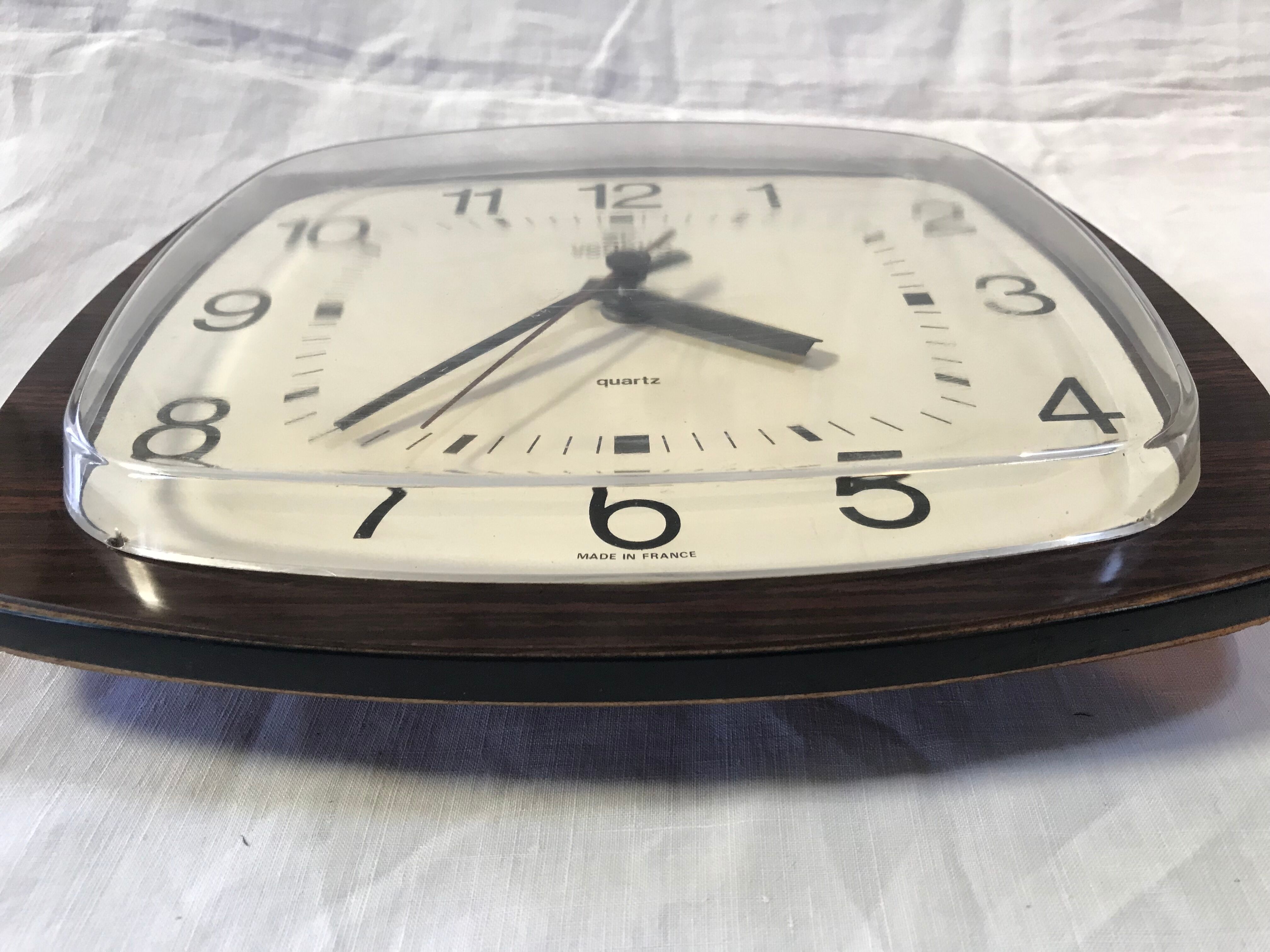 Vintage Formica Wall Clock Featured