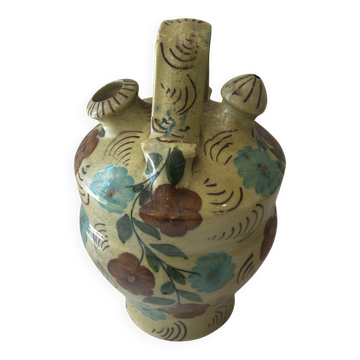 Cruche méditerranéenne en céramique émaillée à décor floral