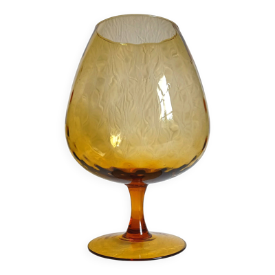 Vase Empoli en verre soufflé texturé ambré vers 1960