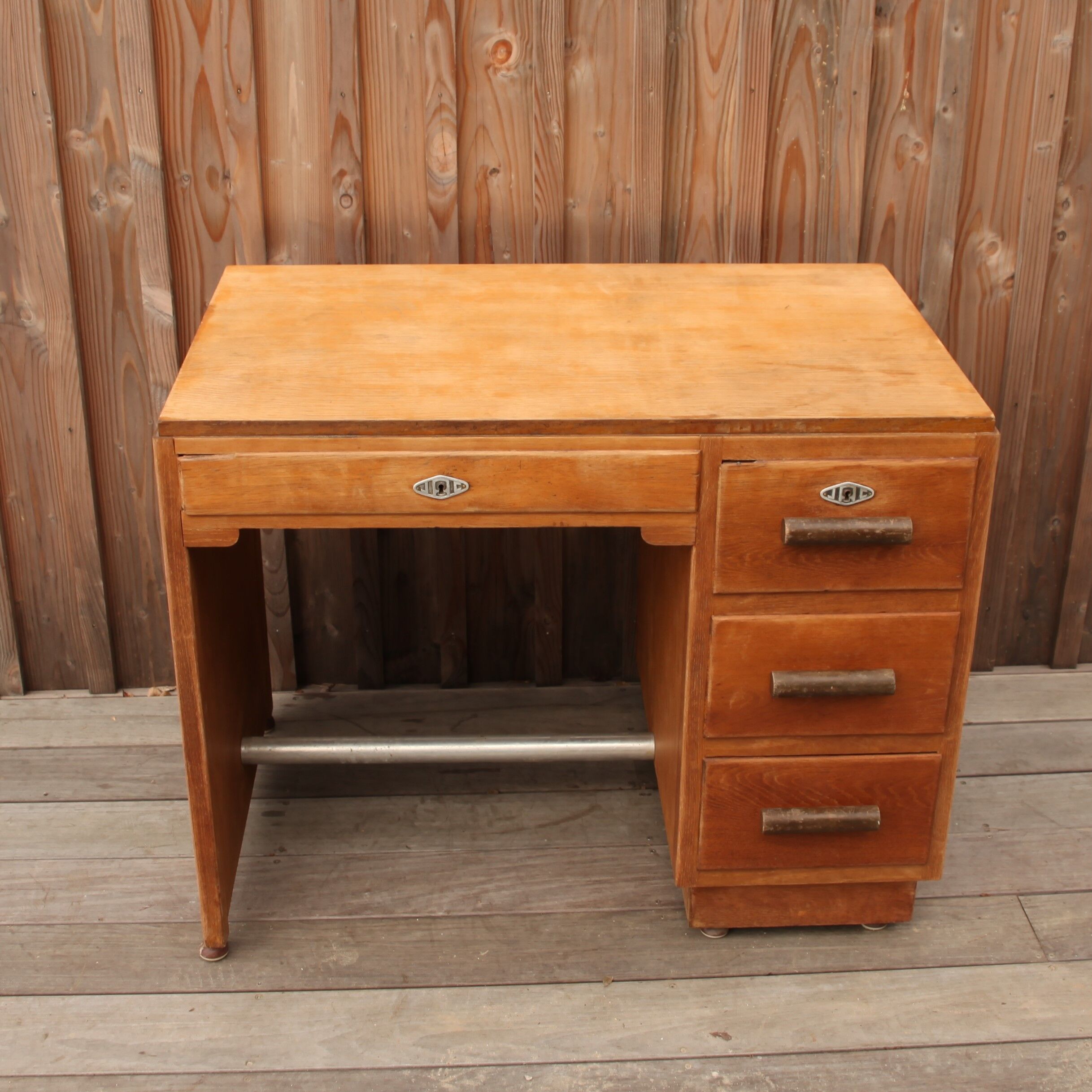 Bureau de professeur en chêne clair
