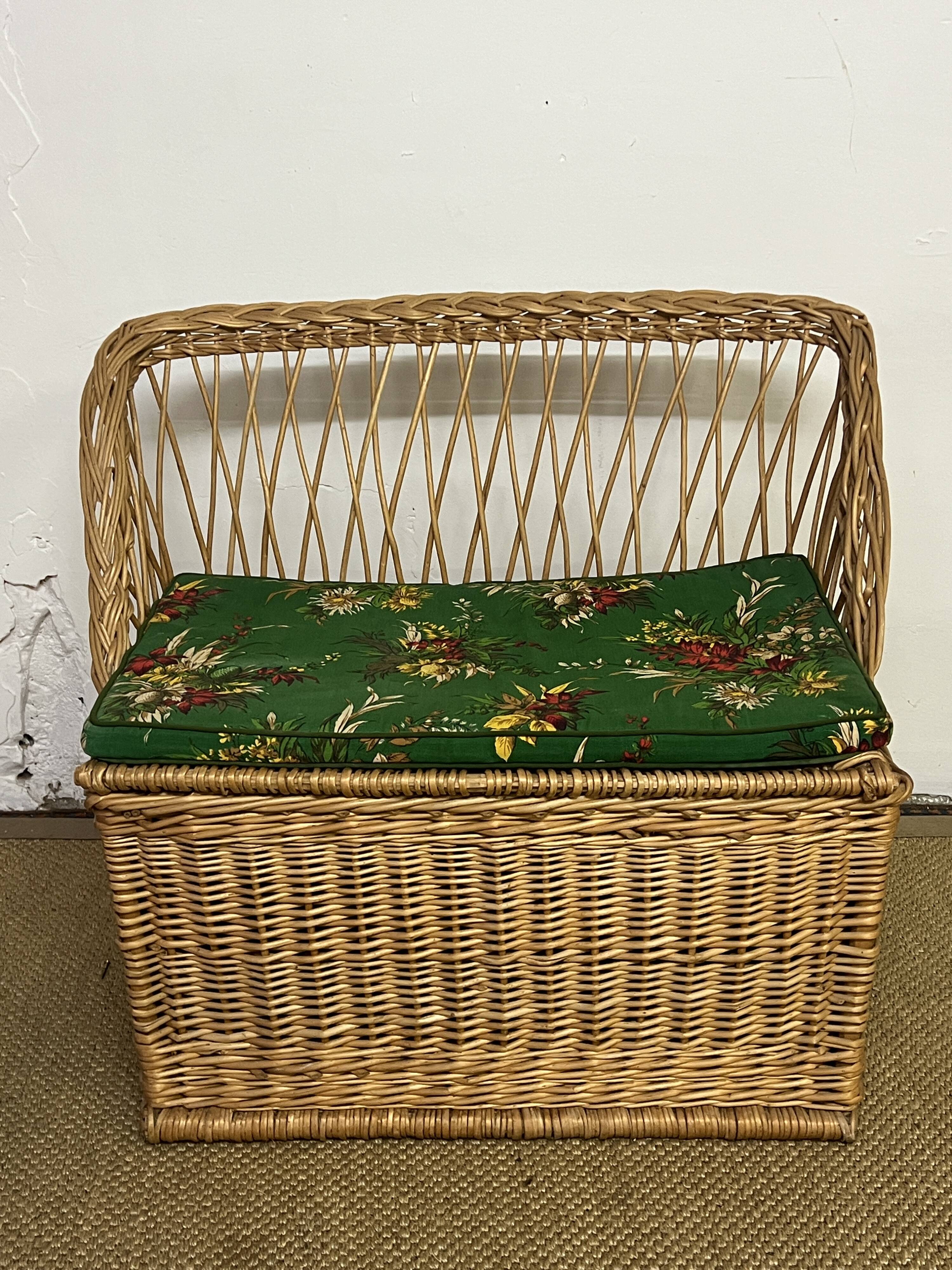 Banquette coffre en rotin vintage