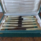 Box of 24 knives