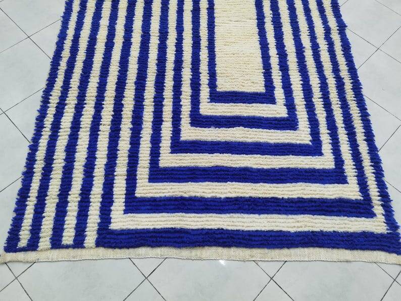 Handmade traditional Beni Ouarain rug size 200/300 cm