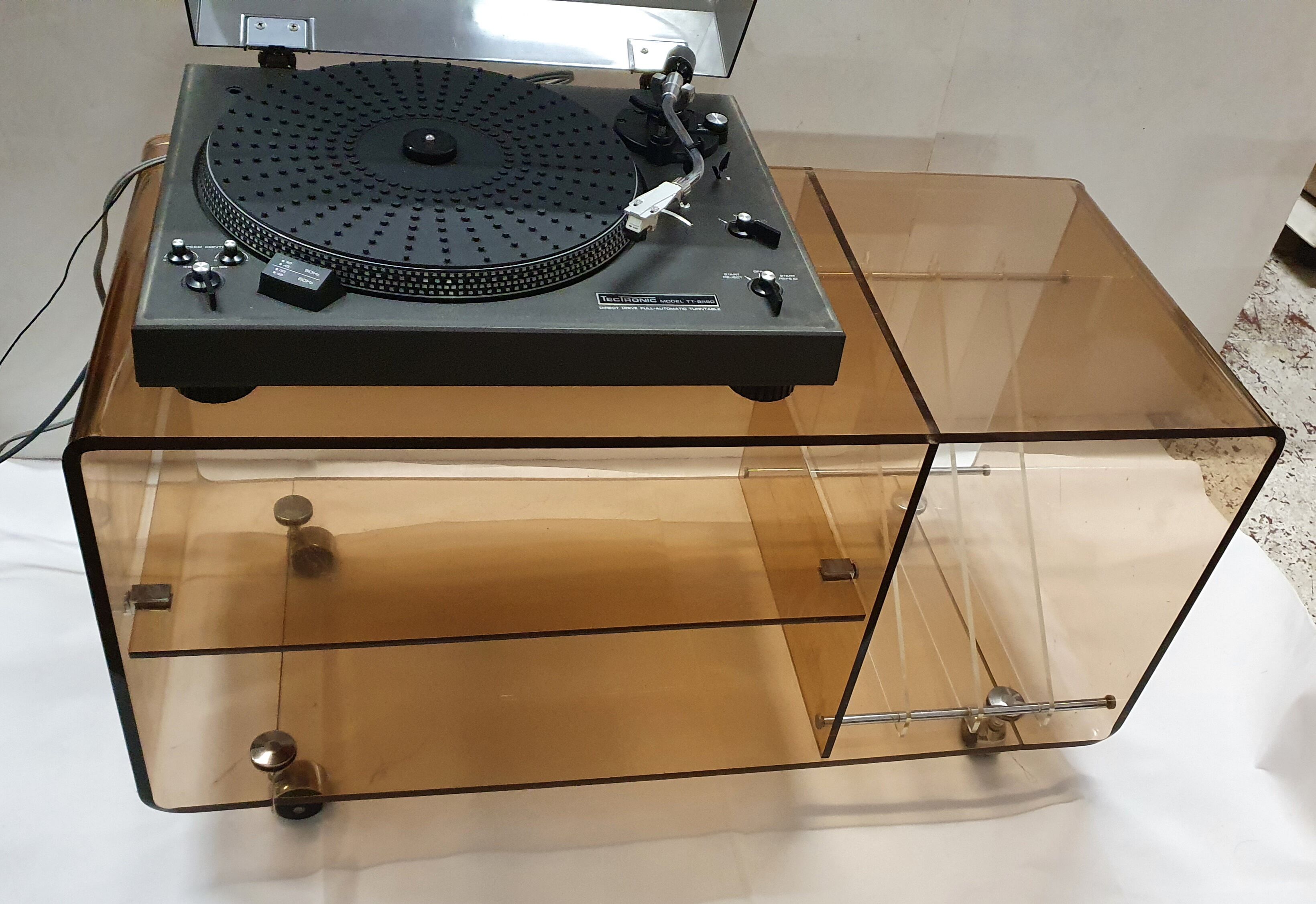 Hifi furniture by Michel Dumas 70s