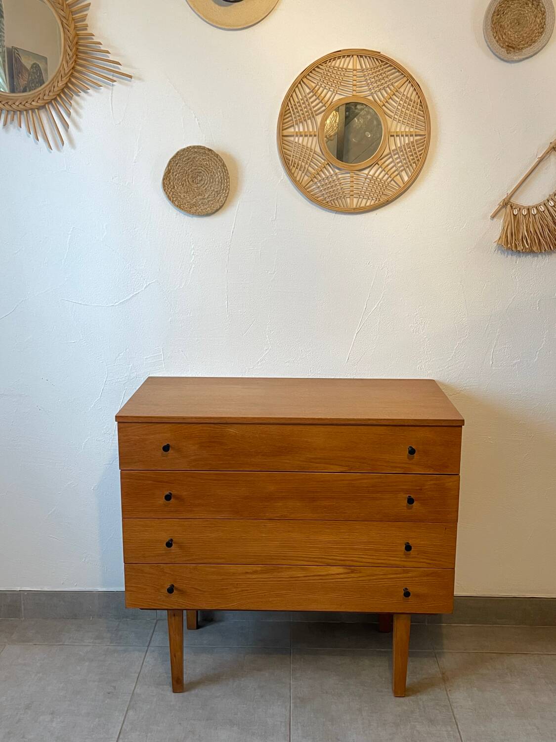 Vintage oak chest of drawers