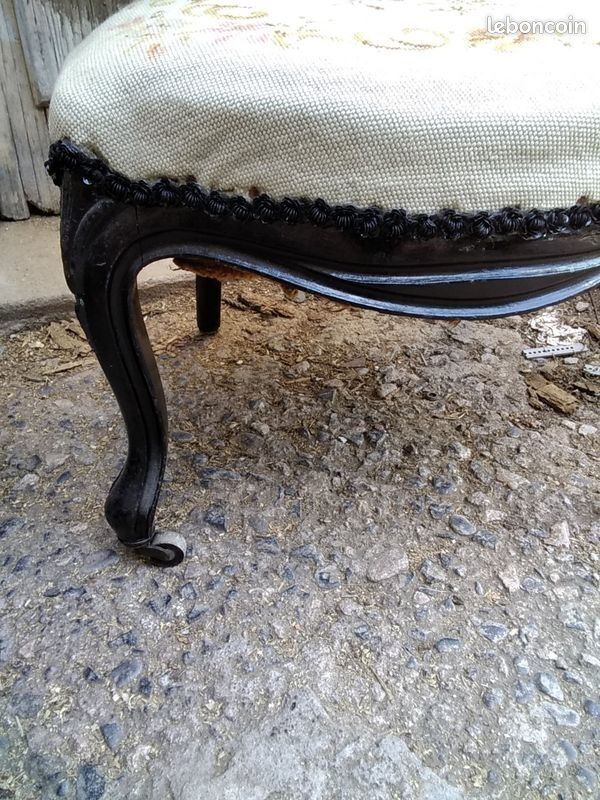 Baroque armchairs