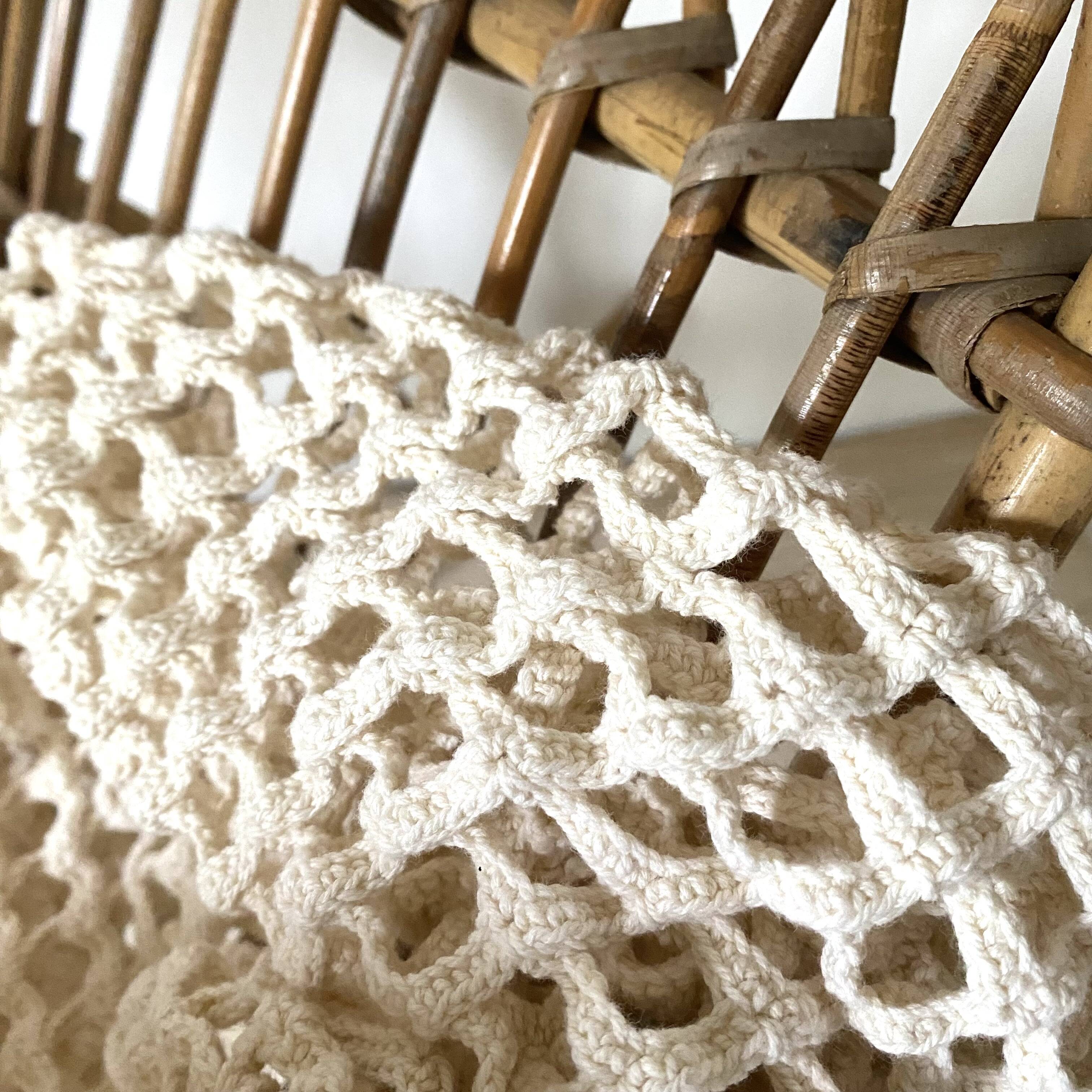 Square crochet, tablecloth, plaid 70 X86