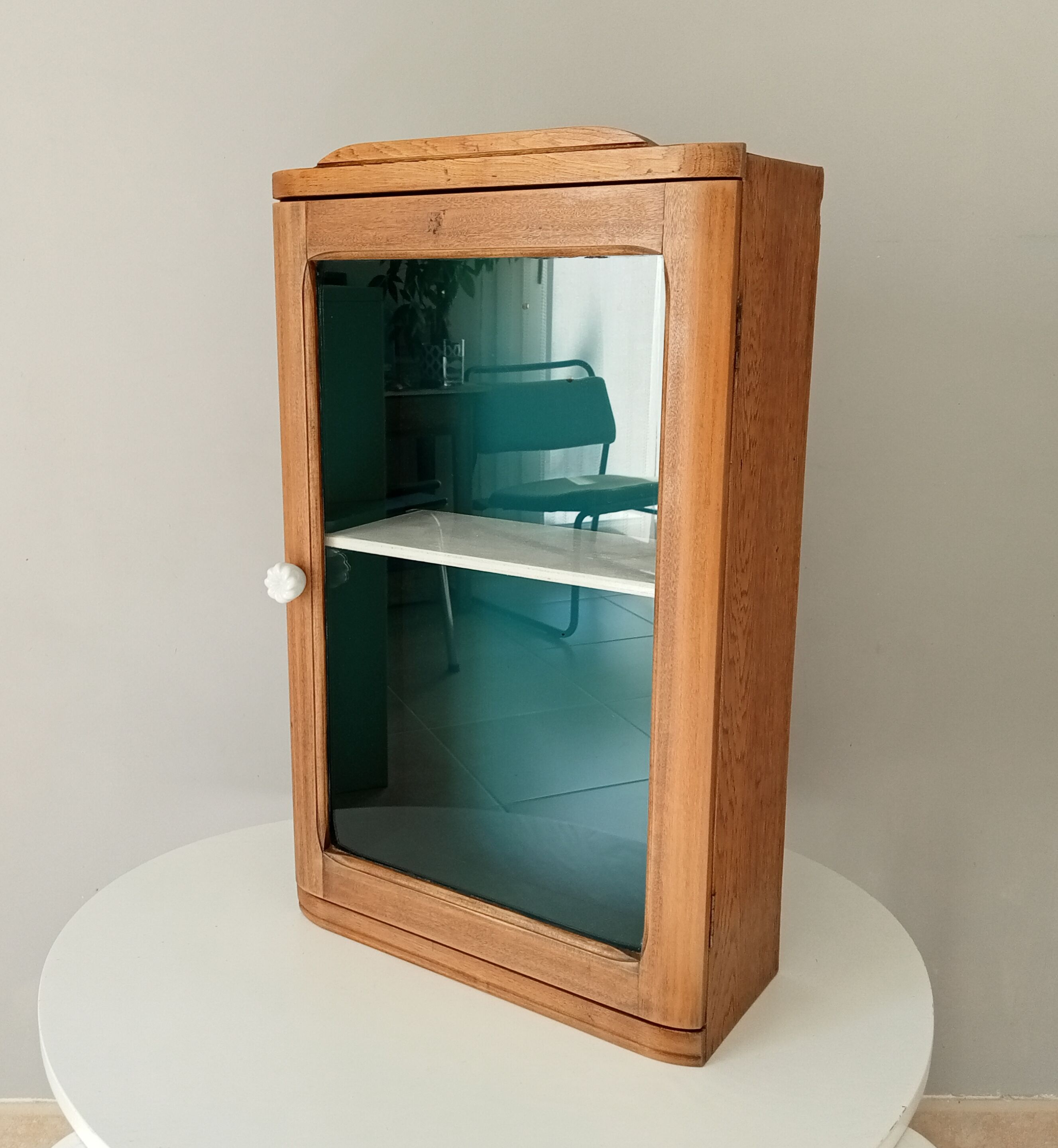 Vintage medicine cabinet in walnut 40/50s
