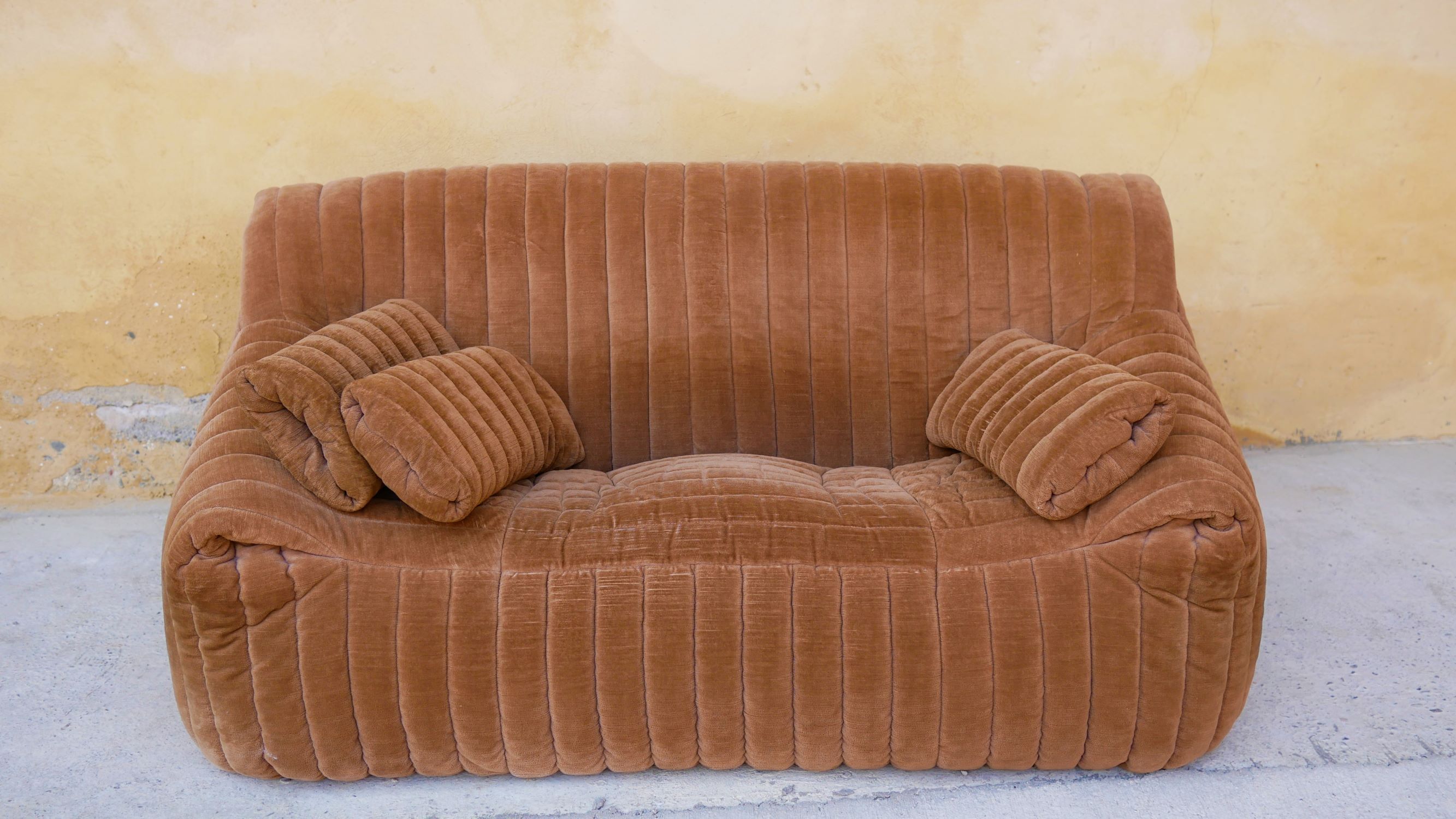 Sofa model "Sandra" by Annie Hieronimus for Cinna editions, 70