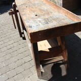 Industrial establishment with old vice 170 cm