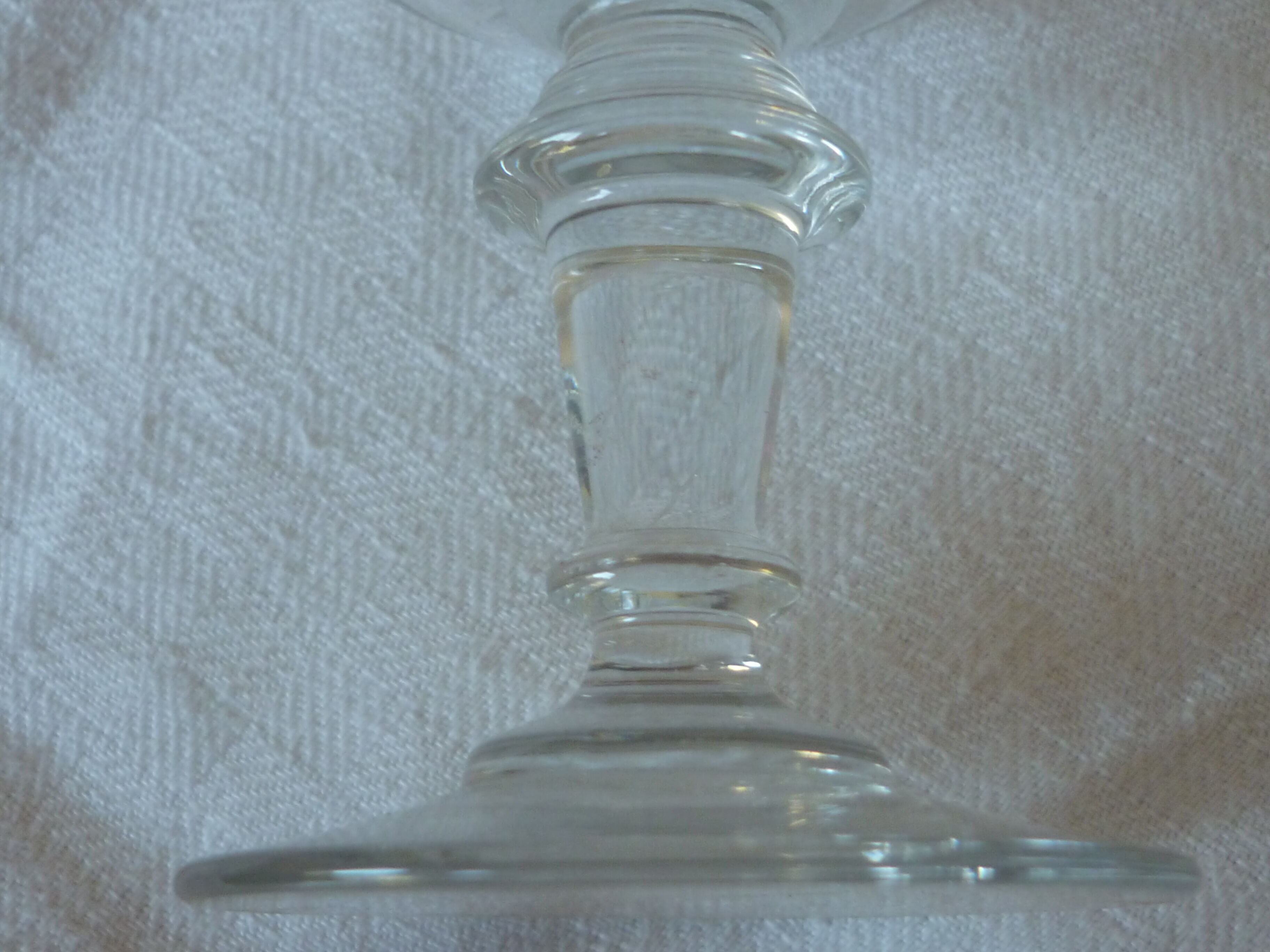 7 glasses a wine, port hilled so-called "mirabeau"