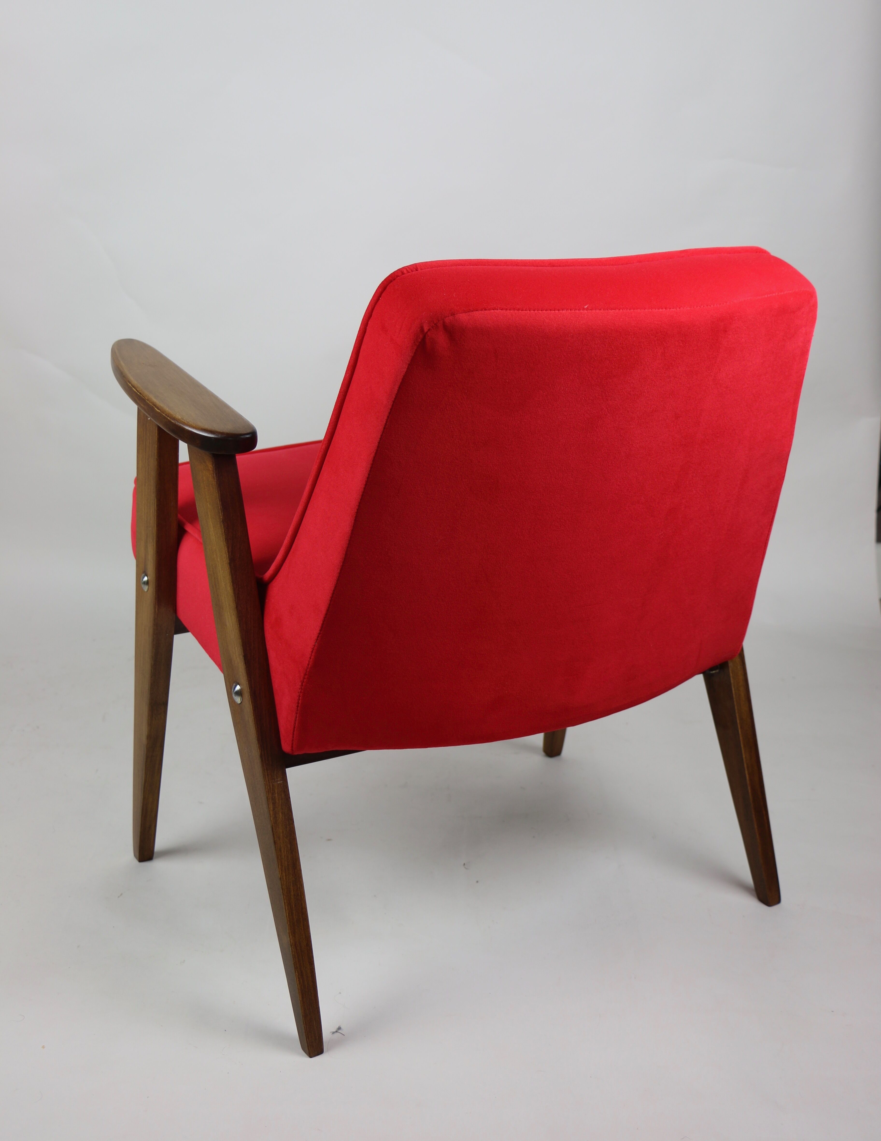 Red Velvet 366 Lounge Chair by Józef Chierowski, 1970s