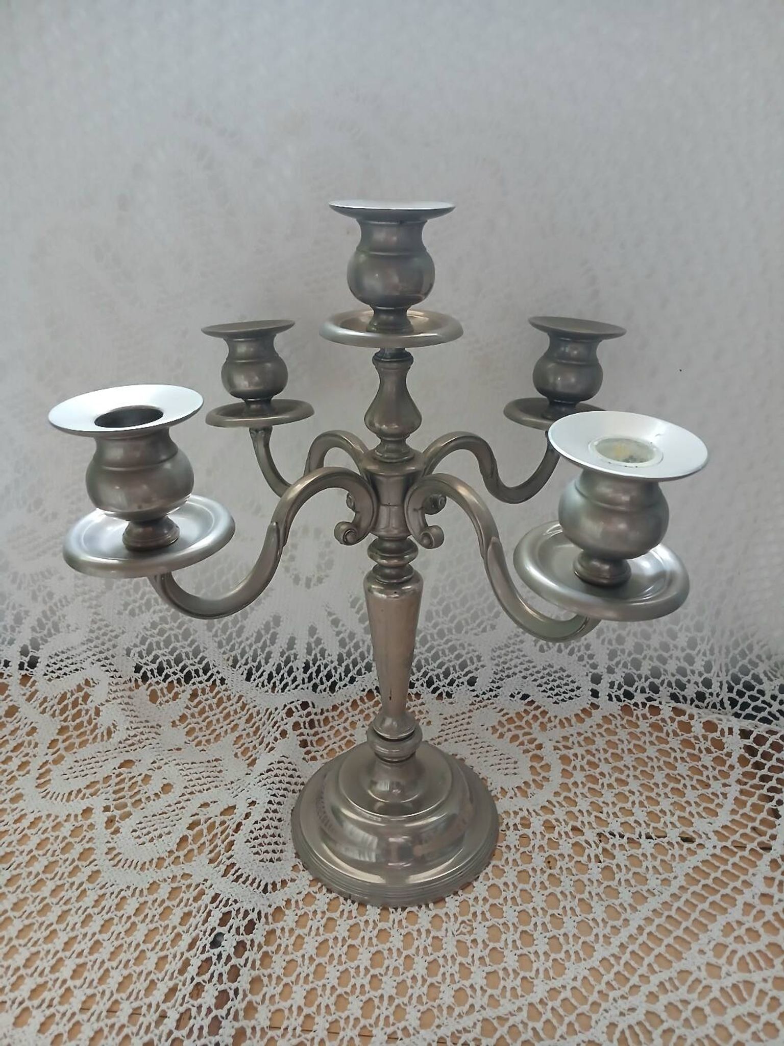 5-light chandelier