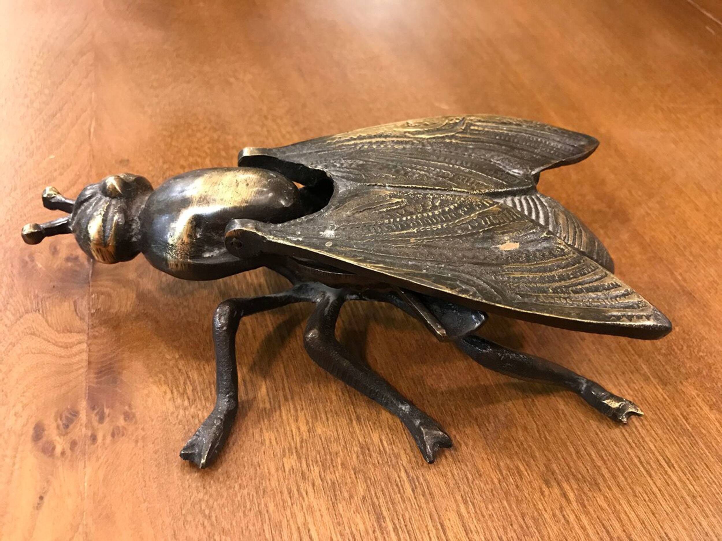 Vintage Ashtray Fly Design with Lid