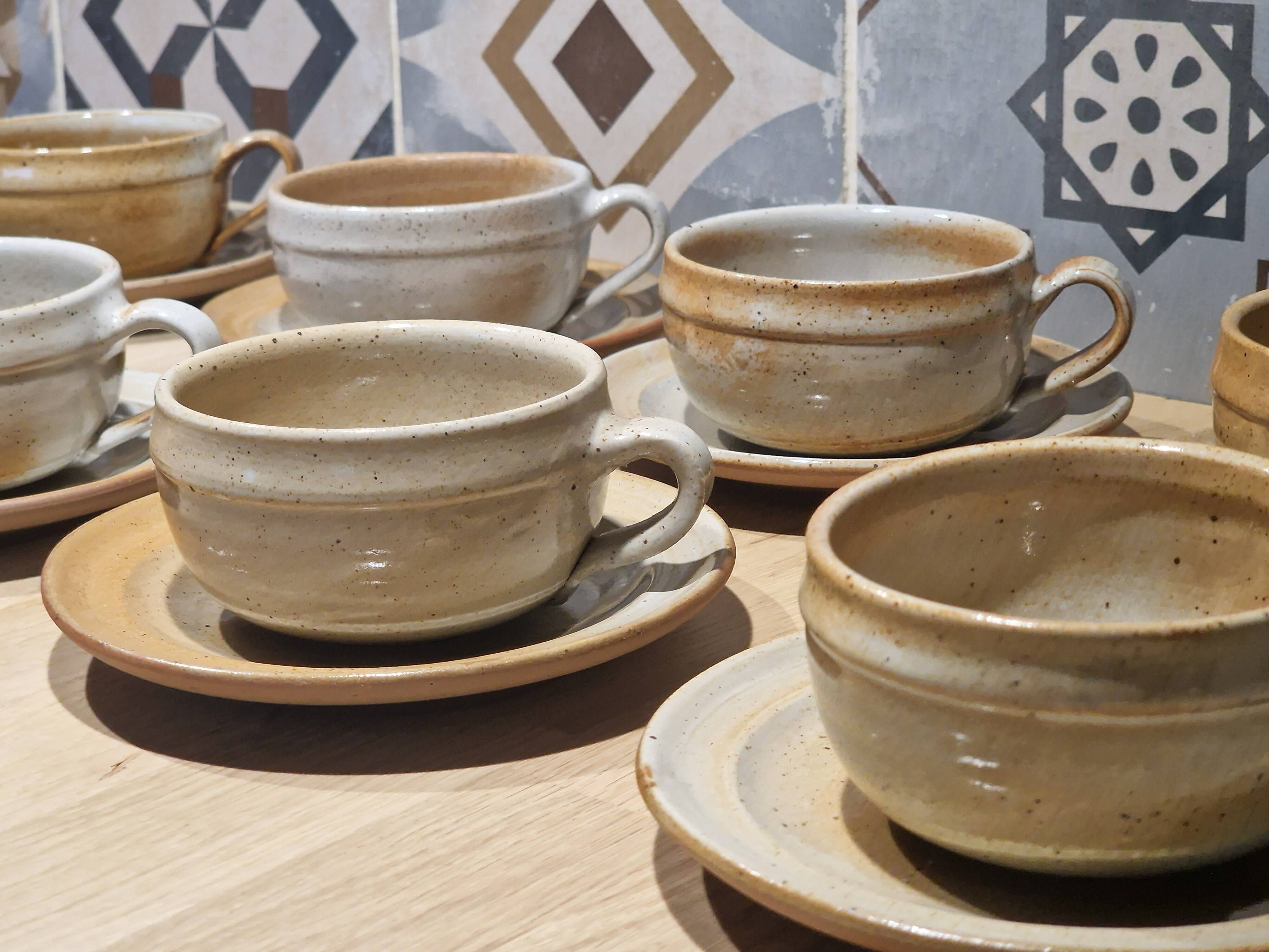 Complete table service in marsh stoneware, 92 pieces