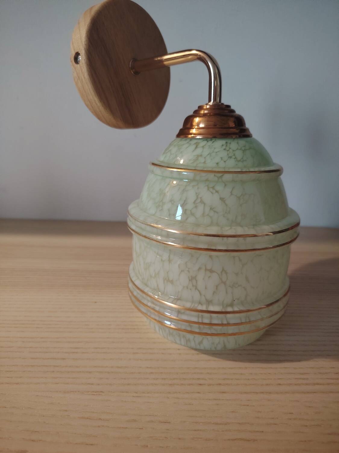 Clichy Art Deco glass wall lamp