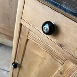 Furniture in raw wood and black marble