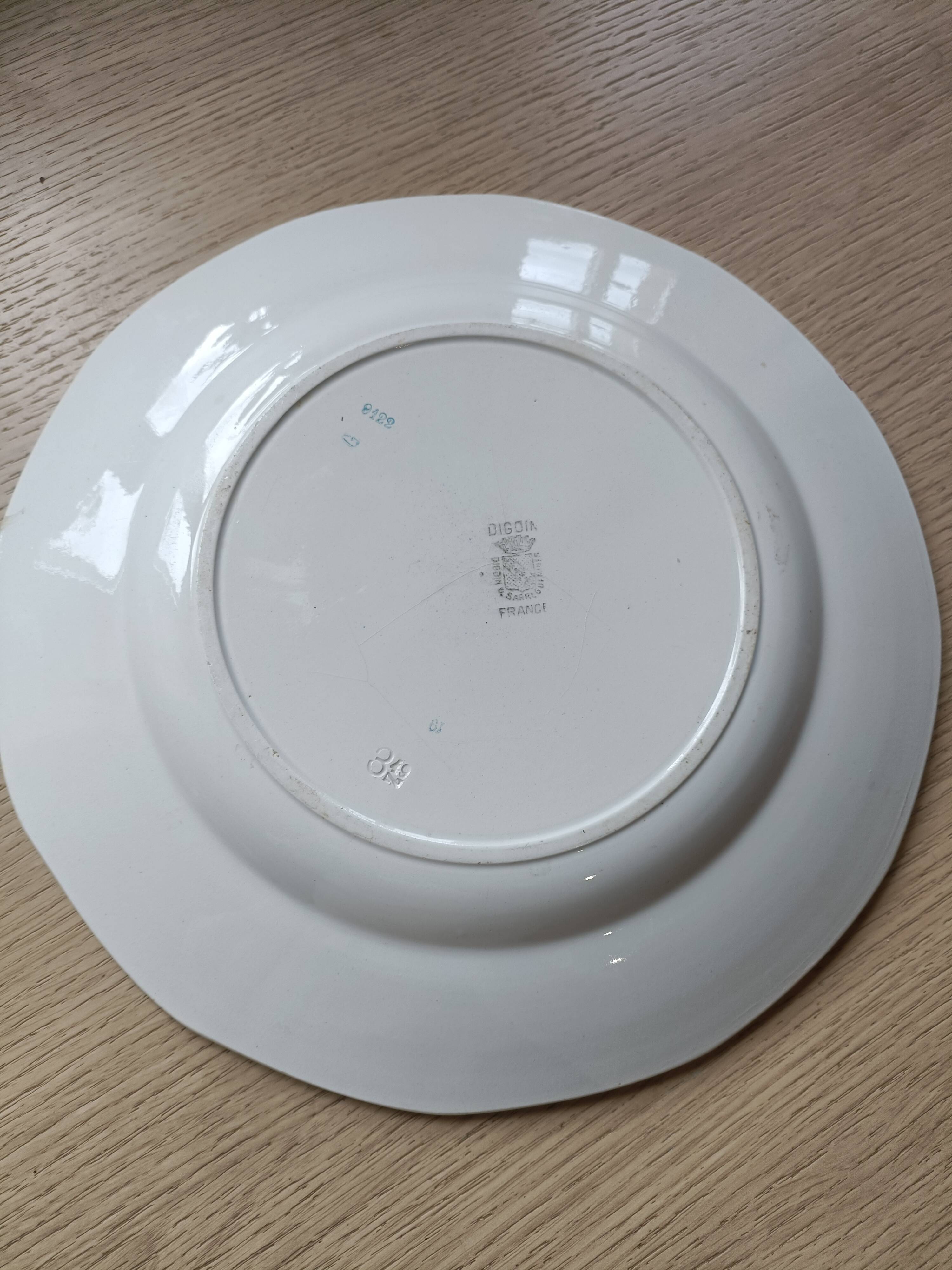 Large dish Digoin Sarreguemines