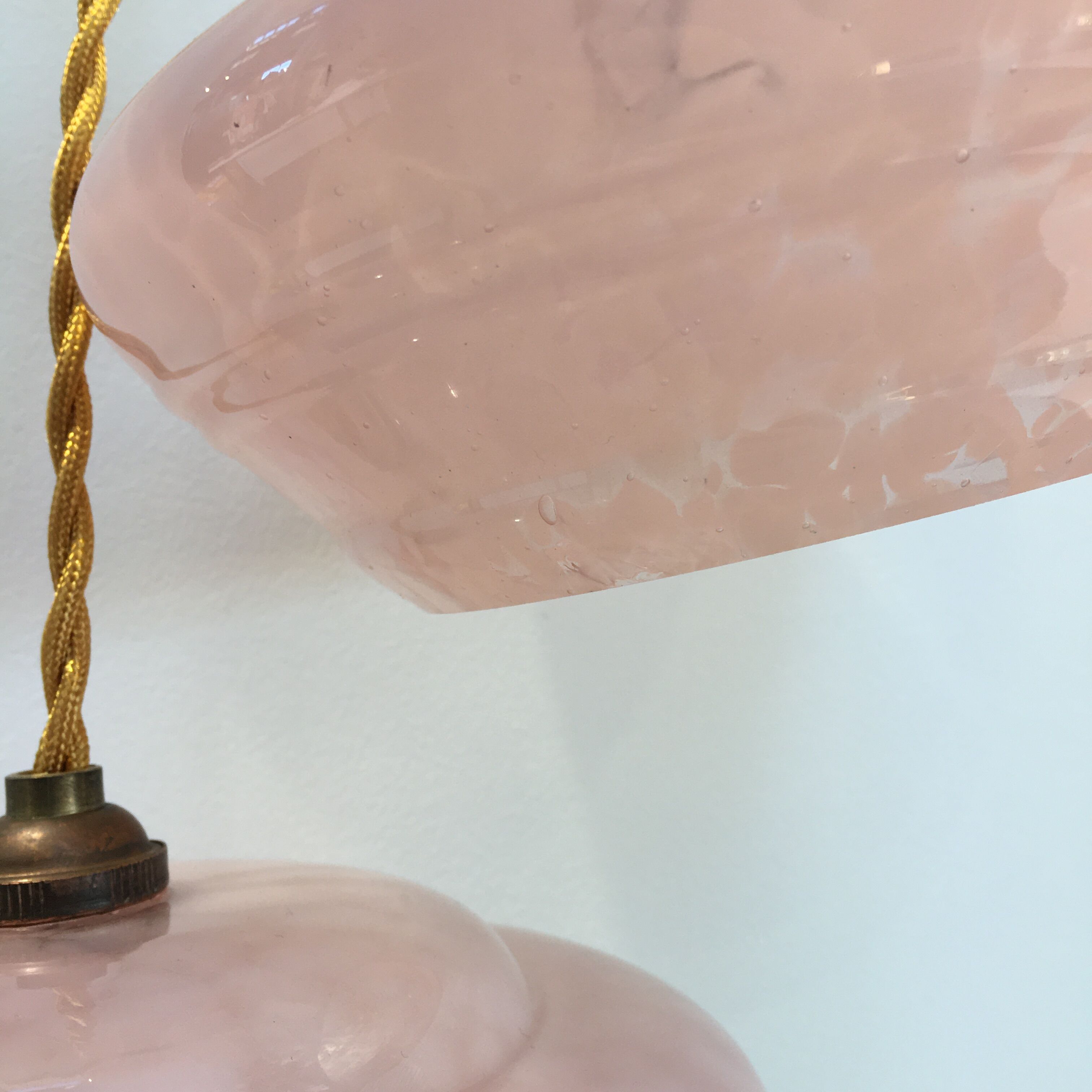 Pair of Art Deco suspensions in pink Clichy glass