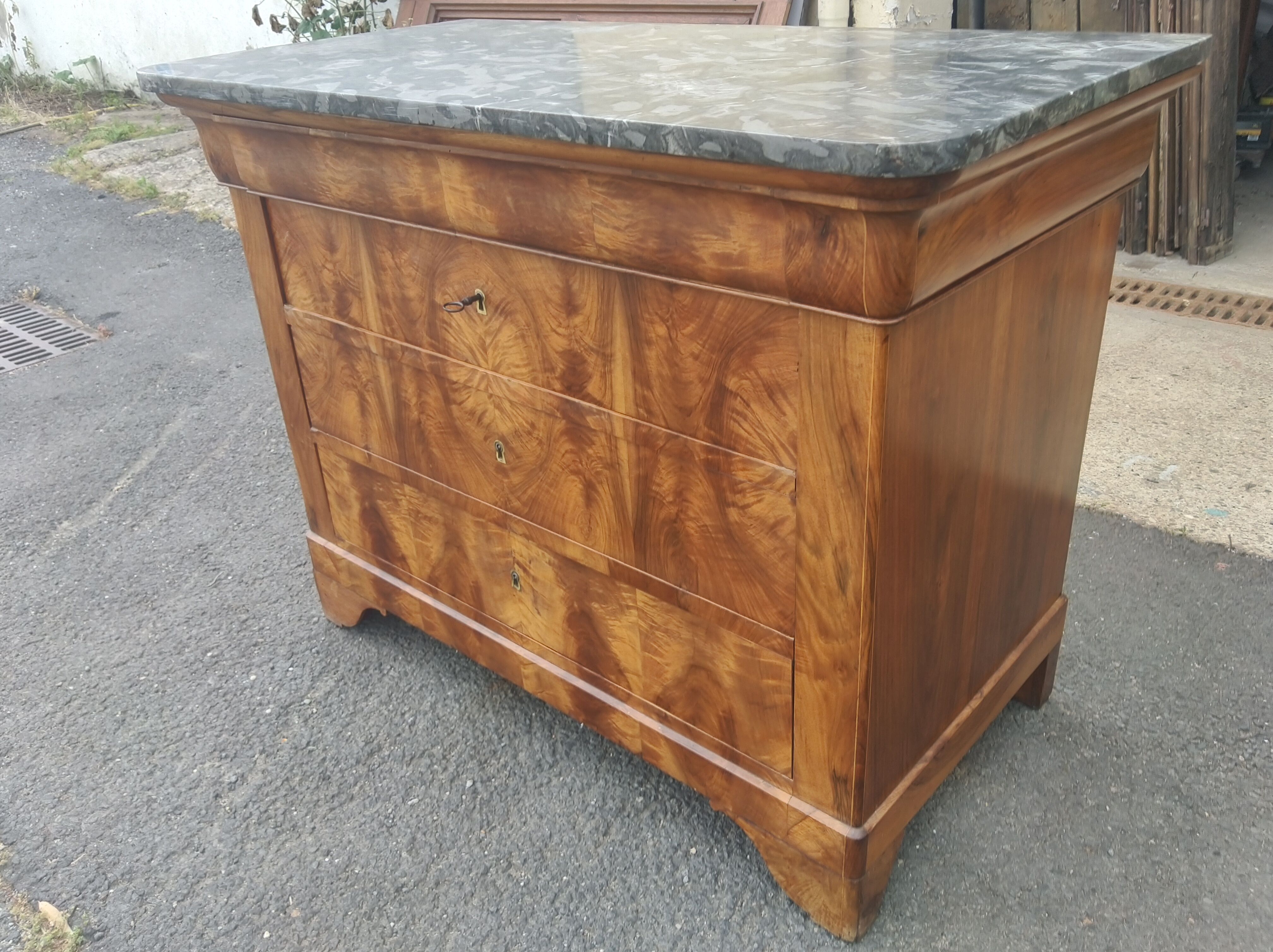 Medieval dresser Louis-Philippe in walnut
