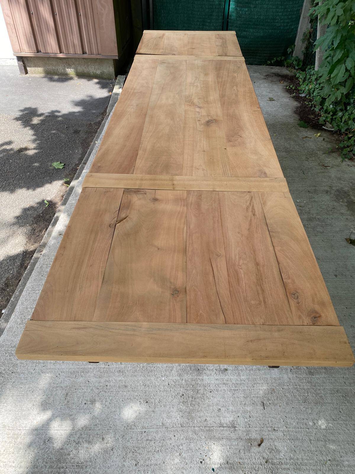 Louis XV extendable dining table from the 18th century, renovated in solid oak, 315cm