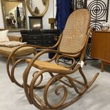 Rocking chair Thonet en bois courbé et cannage