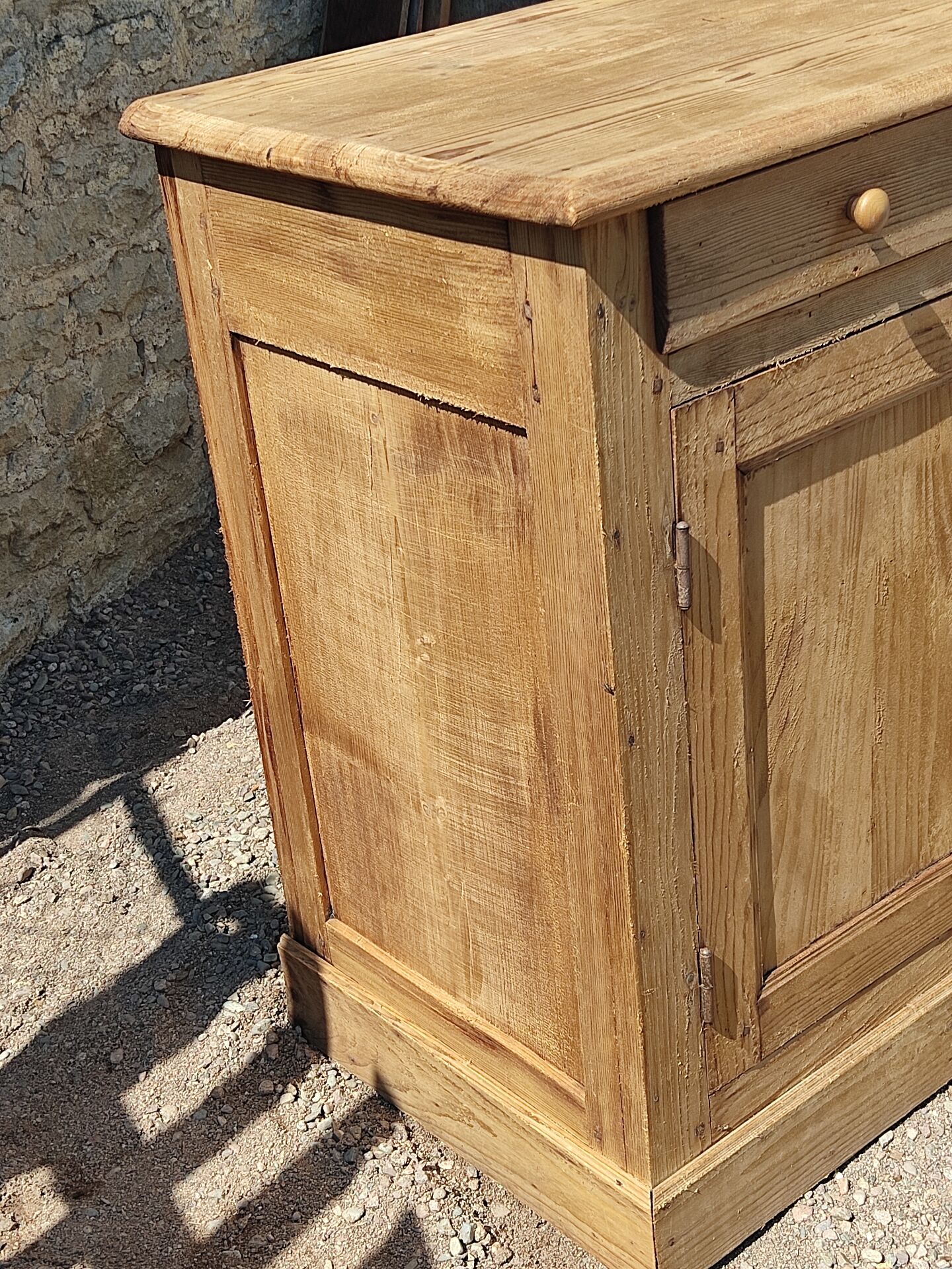 Workshop furniture in fir