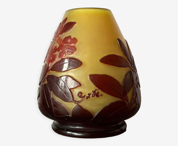 Vase en pâte de verre à décors de fleurs et feuillage Émile Gallé Nancy