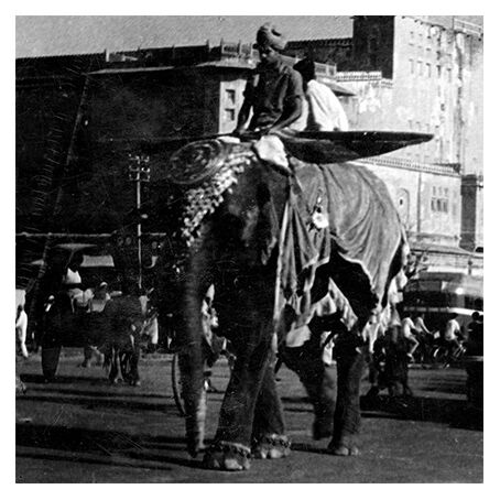 Jaipur, photograph of the palace of the winds and its reflection