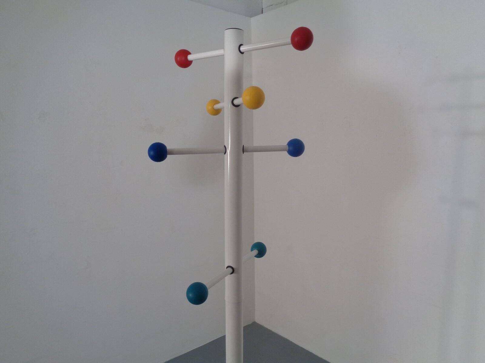 Italian tubular coat rack, 1970s