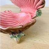 Empty pocket shell slip soap holder