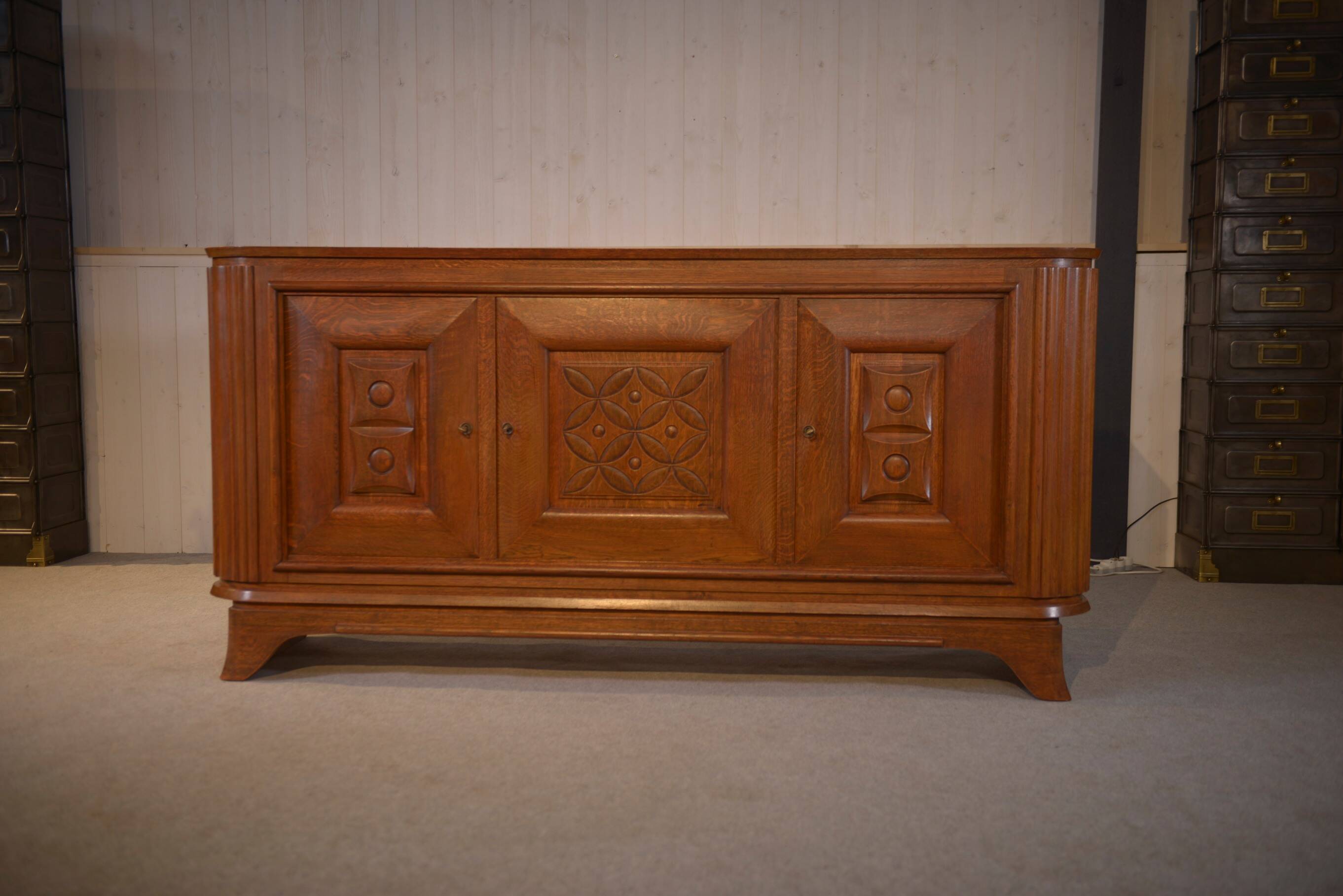 3-door sideboard in solid oak with curved legs, 1950s