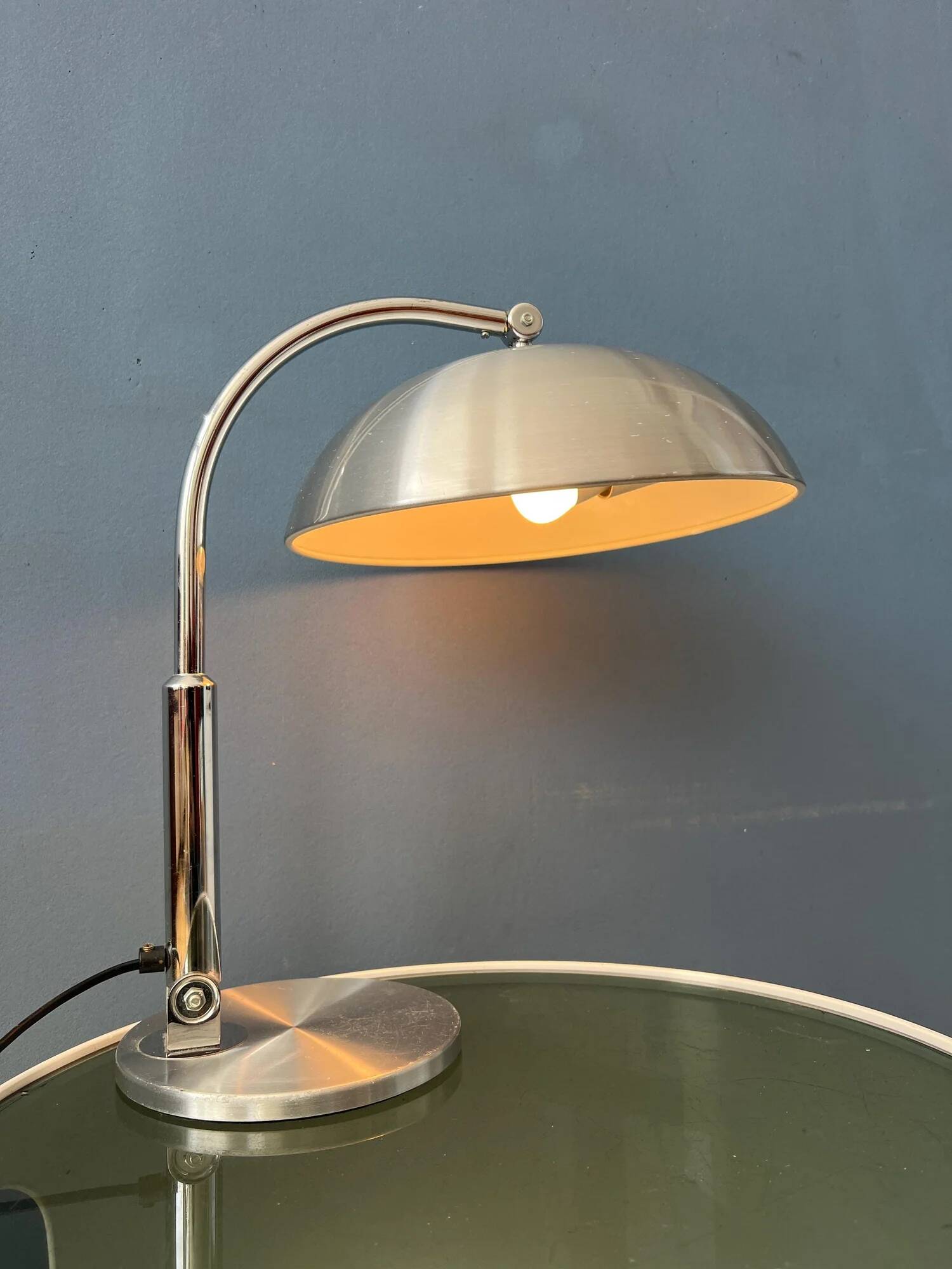 Silver 'Bauhaus' Hala Busquet / Hala 144 table lamp by Herman Busquet