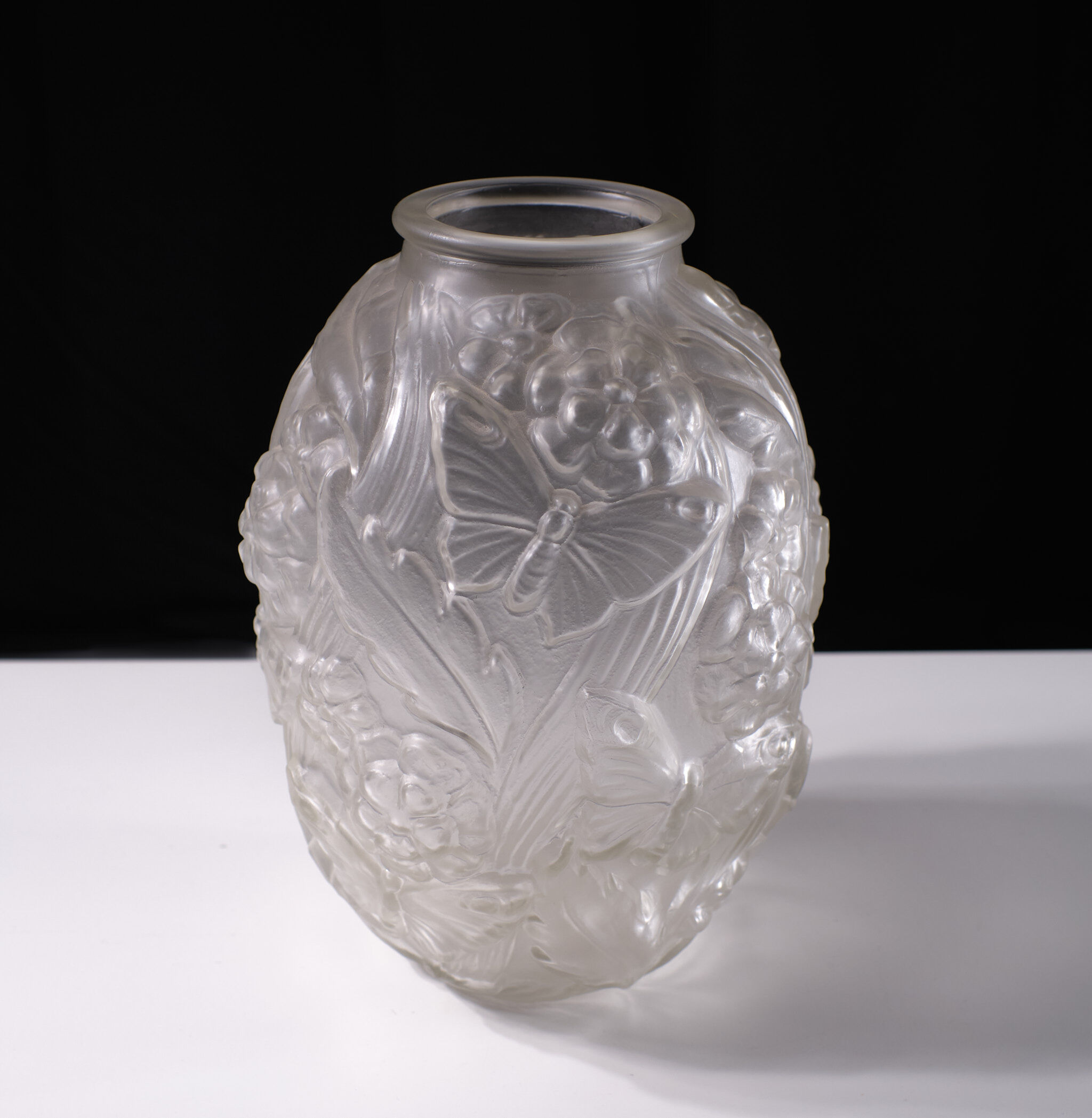 Satin pressed glass art deco vase, 1930s