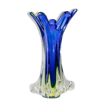 Vase en verre Murano XXL Fratelli Toso en bleu avec une couche extérieure transparente, art décoratif italien des années 1960.