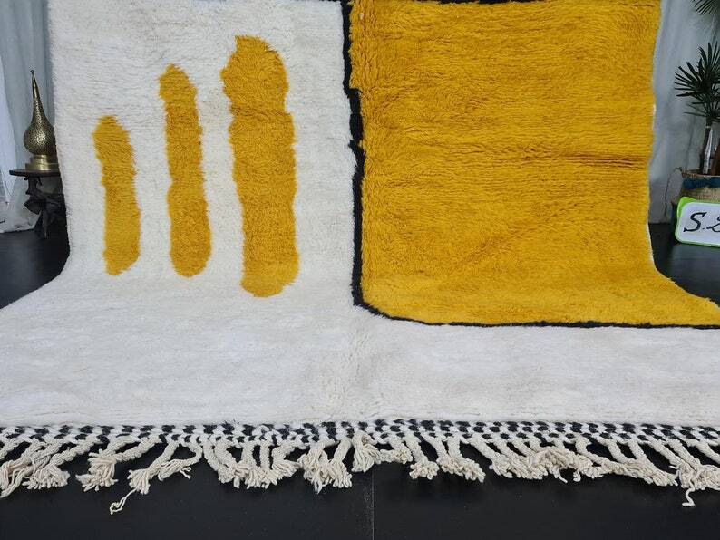 Traditional handmade Azilal rug 250cmx150cm