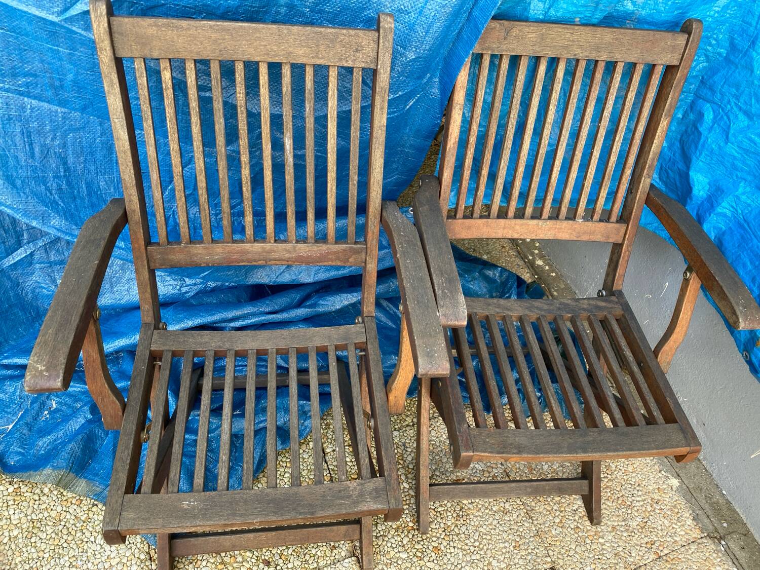 Set of 4 folding chairs/armchairs with armrests in exotic wood