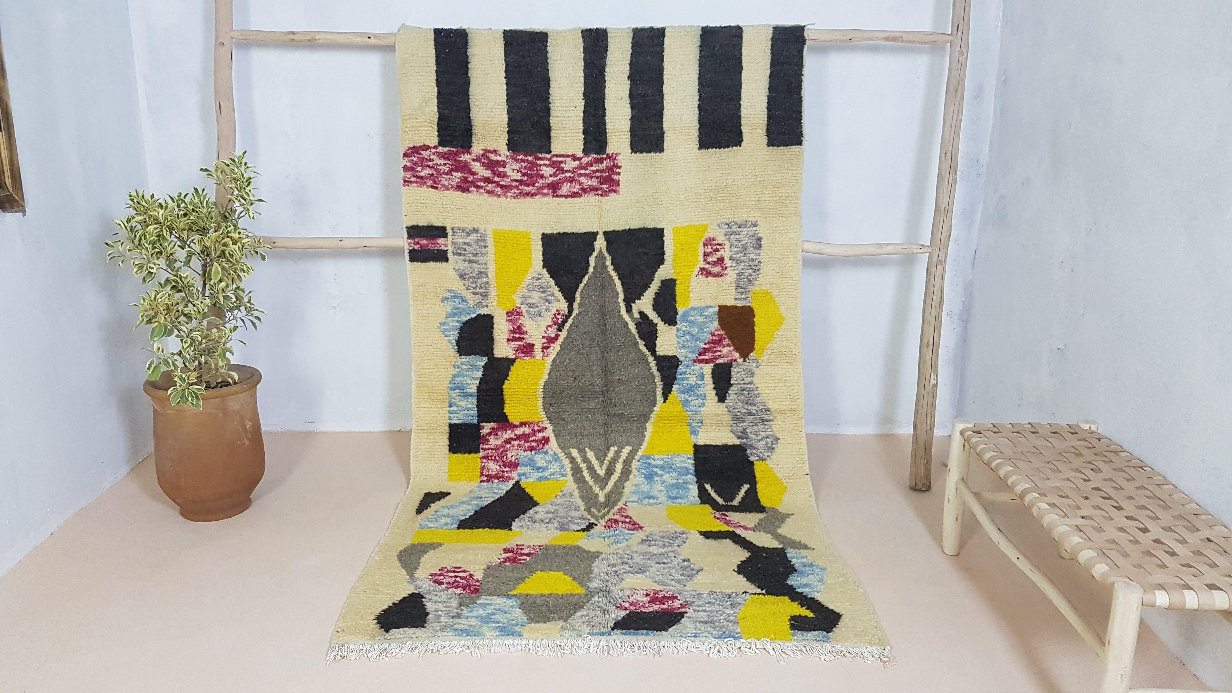 Handmade Azilal rug, 255 x 140 cm