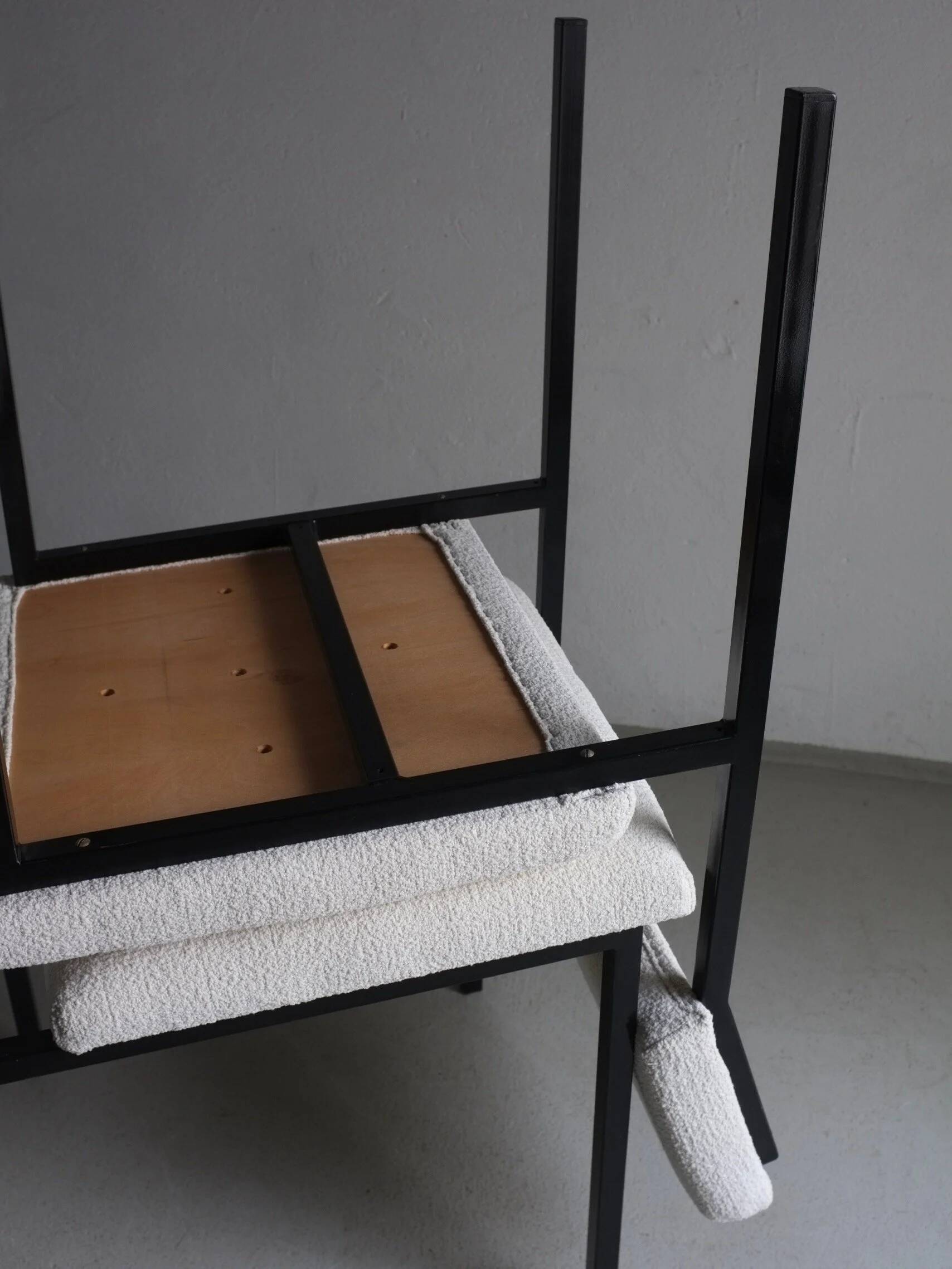 White boucle black metal chairs | Kembo | Netherlands | 1960s