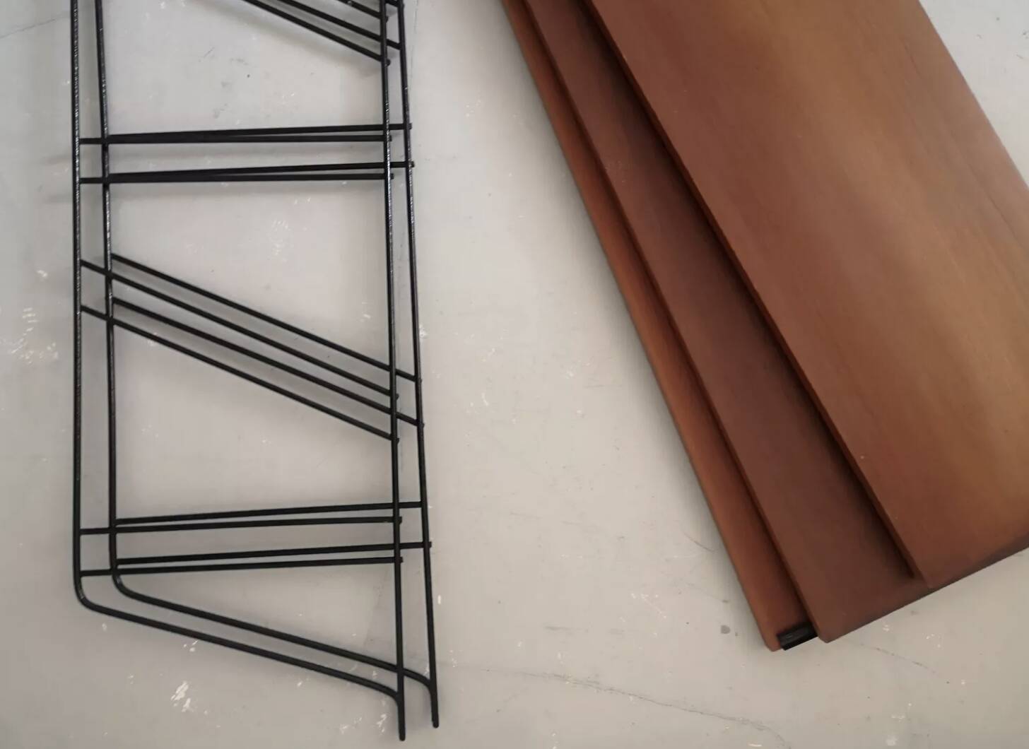 Scandinavian tomado wire wall shelf in teak, 1970